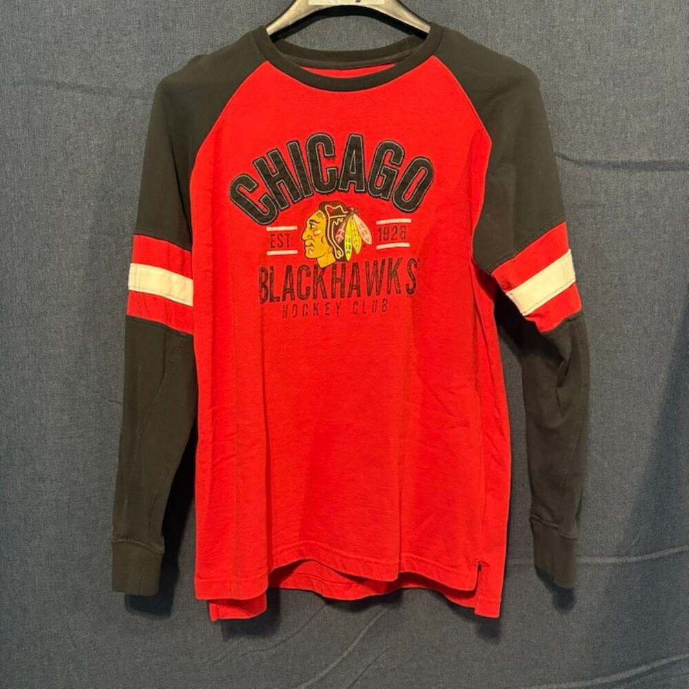 Chicago Blackhawks Licensed Large Long Sleeve T-Shirt
